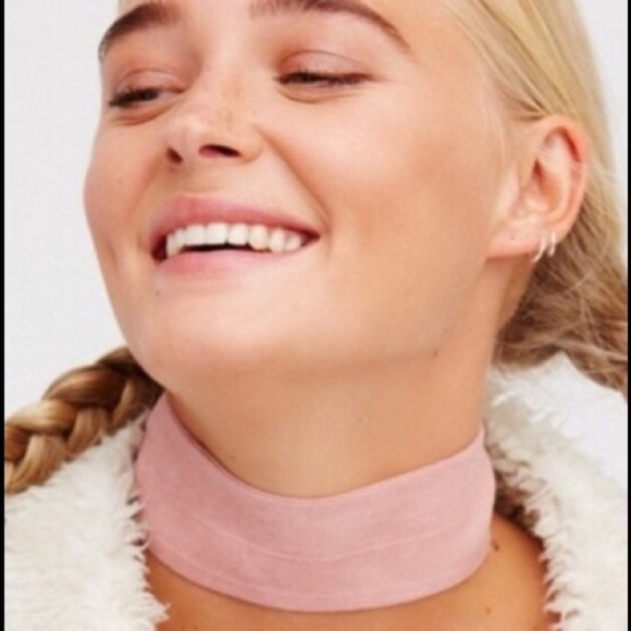 Free People Daisy June Suede Pink Choker - Picture 4 of 11